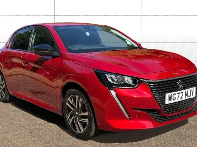 Used Peugeot 208 Allure+ 131 HP (96 kW) 2022 Red Hatchback