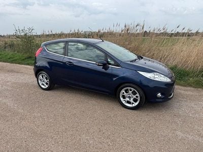 Used Ford Fiesta Zetec 82 HP (60 kW) 2012 Blue Hatchback