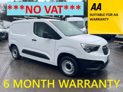 Second-hand Vauxhall Combo Edition 75 CP (55 kW) 2019 Alb Monovolum