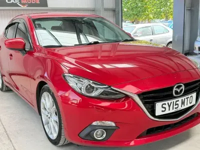 Used Mazda 3 Inclusive 165 HP (121 kW) 2015 Red Sedan