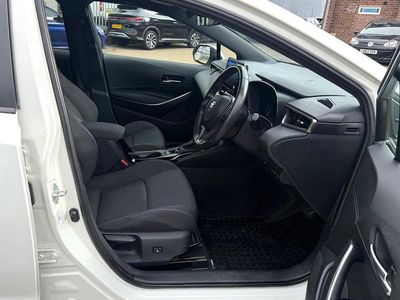 Used Toyota Corolla Design 2020 White Hatchback