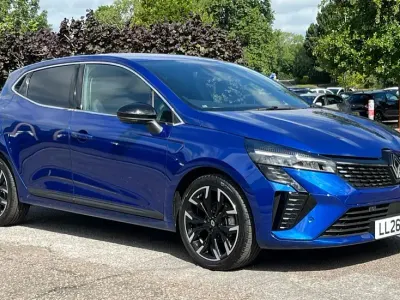 New Renault Clio Techno 90 HP (66 kW) 2026 Iron blue  Hatchback