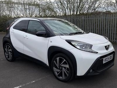 Używany Toyota Aygo X 72 KM (52 kW) 2025 Biały SUV