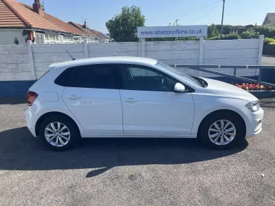 Used VW Polo SE 75 HP (55 kW) 2018 White Hatchback