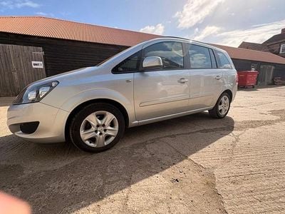 Used Vauxhall Zafira 115 HP (84 kW) 2013 Silver MPV