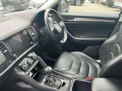 Second-hand Skoda Kodiaq SE L Executive 150 CP (110 kW) 2024 Gri SUV