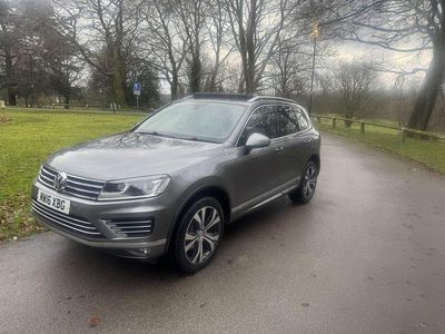 Used VW Touareg R-line 262 HP (192 kW) 2016 Grey SUV