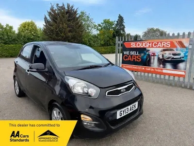 Second-hand Kia Picanto 68 CP (50 kW) 2013 Negru Hatchback
