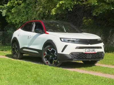 Used Vauxhall Mokka SRi 128 HP (94 kW) 2021 White SUV
