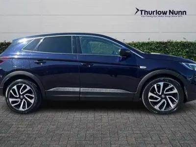 Używany Vauxhall Grandland X Elite 130 KM (95 kW) 2018 Purpurowy SUV
