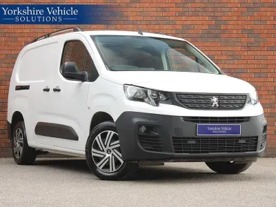Used Peugeot Partner 131 HP (96 kW) 2021 White MPV