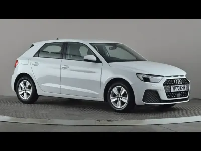 Begagnad Audi A1 Premium 2023 Vit SUV