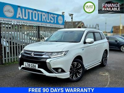 Used Mitsubishi Outlander P-HEV 2018 White Estate