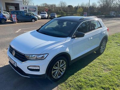Used VW T-Roc SE 150 HP (110 kW) 2018 White SUV