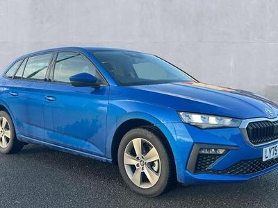 Neu Skoda Scala SE 150 PS (110 kW) 2025 Blau Kleinwagen