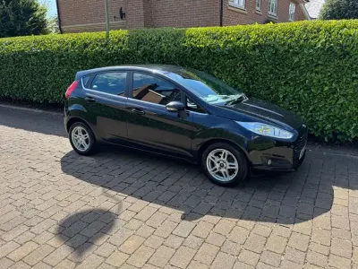 Used Ford Fiesta Zetec 82 HP (60 kW) 2013 Black Hatchback