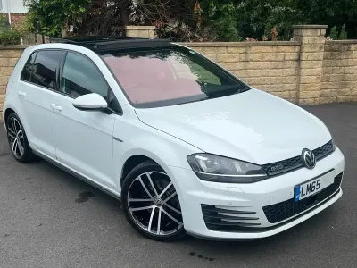 Used VW Golf VII GTD 2015 White Hatchback