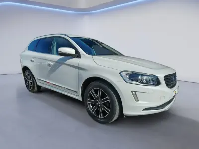 Used Volvo XC60 SE Lux 220 HP (161 kW) 2015 White SUV