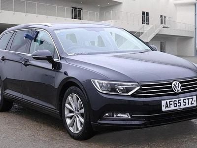 Deep black pearl Used 2015 VW Passat Business Estate | £8,675 (Fair price)