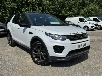 Used Land Rover Discovery Sport Landmark 180 HP (132 kW) 2019 White SUV