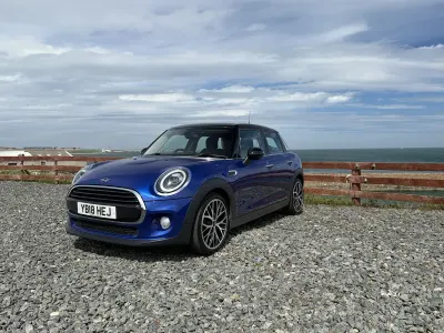 Used Mini Cooper Hatch 136 HP (100 kW) 2018 Blue Hatchback