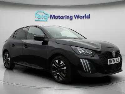 Used Peugeot 208 Allure 101 HP (74 kW) 2024 Black Hatchback