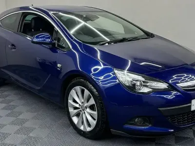 Used Vauxhall Astra GTC SRi 2014 Blue Hatchback
