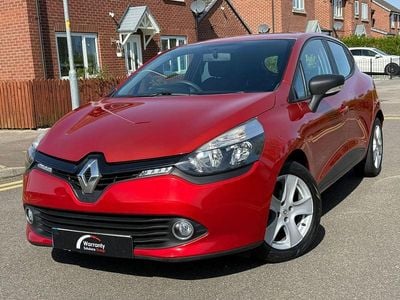 Used Renault Clio IV Play 90 HP (66 kW) 2016 Red Hatchback