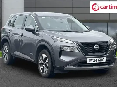 Usado Nissan X-Trail Acenta Premium 213 CV (156 kW) 2024 Gris SUV