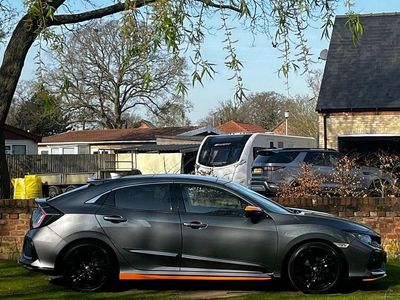 Używany Honda Civic EX 126 KM (92 kW) 2019 Szary Hatchback