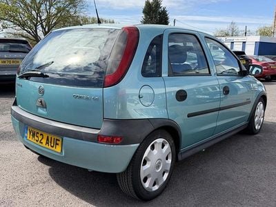 Second-hand Vauxhall Corsa Elegance 2003 Verde Hatchback
