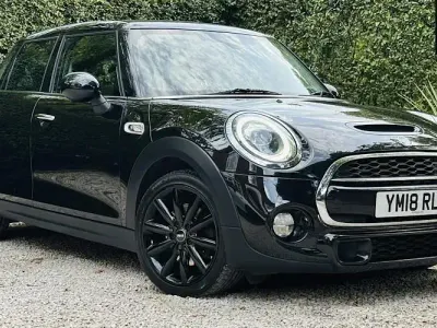 Used Mini Cooper S Hatch 192 HP (141 kW) 2018 Black Hatchback