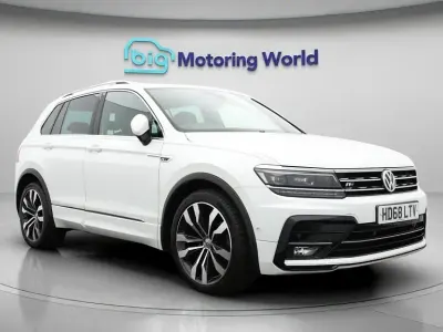 Second-hand VW Tiguan R-line 150 CP (110 kW) 2019 Alb SUV