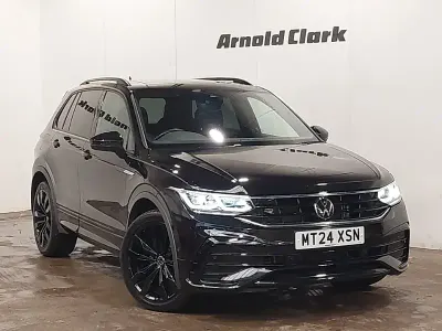 Usado VW Tiguan Black Edition 150 HP (110 kW) 2024 Preto SUV