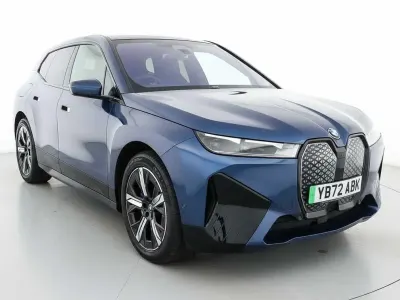 Second-hand BMW iX M Sport 239 kW (326 CP) 2022 Albastru SUV