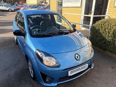 Used Renault Twingo Dynamique 75 HP (55 kW) 2011 Blue Hatchback