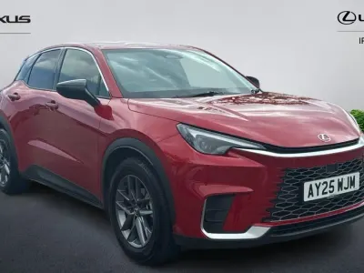 Used Lexus LBX 136 HP (100 kW) 2025 Red SUV