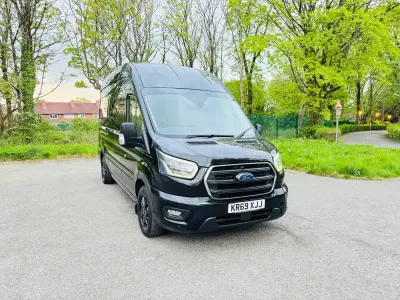 Usado Ford Transit Limited 170 HP (125 kW) 2019 Preto Van