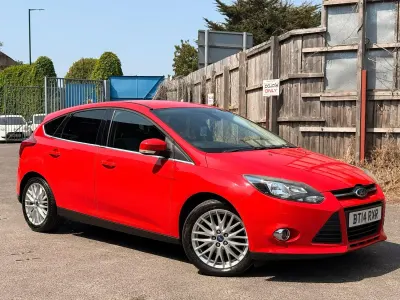 Used Ford Focus Zetec 2014 Red Hatchback
