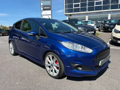 Used Ford Fiesta Zetec 140 HP (102 kW) 2016 Blue Hatchback