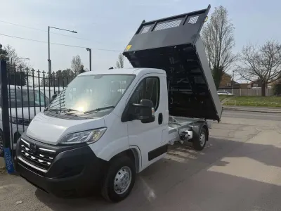 New Vauxhall Movano S 140 HP (102 kW) 2025 White MPV
