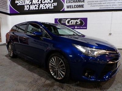 Blue Used 2016 Toyota Avensis Estate | £9,240 (Fair price)