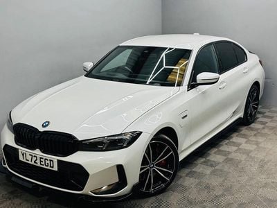 BMW 330e