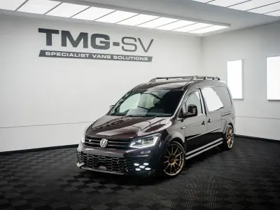 Used VW Caddy Maxi Highline 102 HP (75 kW) 2019 Mauve/purple MPV