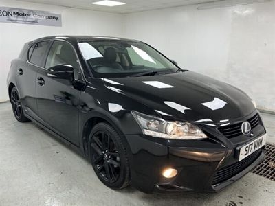 Lexus CT200h