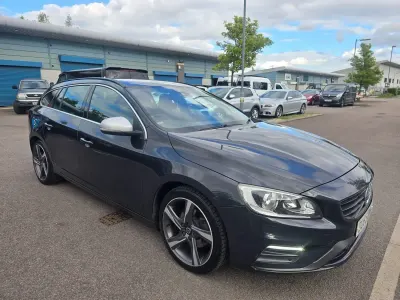 Used Volvo V60 R-Design 115 HP (84 kW) 2015 Grey Estate
