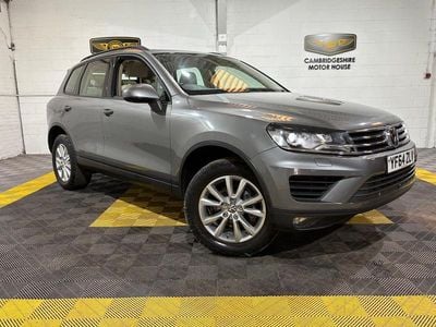 Grey Used 2015 VW Touareg S SUV | £12,850 (Fair price)