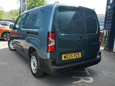 Used Peugeot Partner 131 HP (96 kW) 2025 Blue MPV