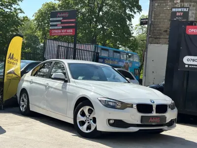 Begagnad BMW 320 Efficient Dynamics 2012 Vit Sedan