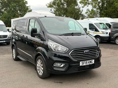 Used Ford Tourneo Custom Titanium 130 HP (95 kW) 2019 Black Van